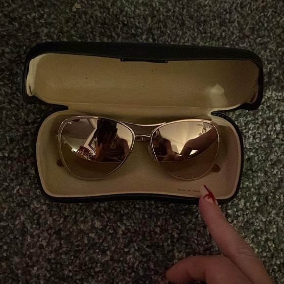CHANEL Gold Aviator Sunglasses - Picture 1 of 6